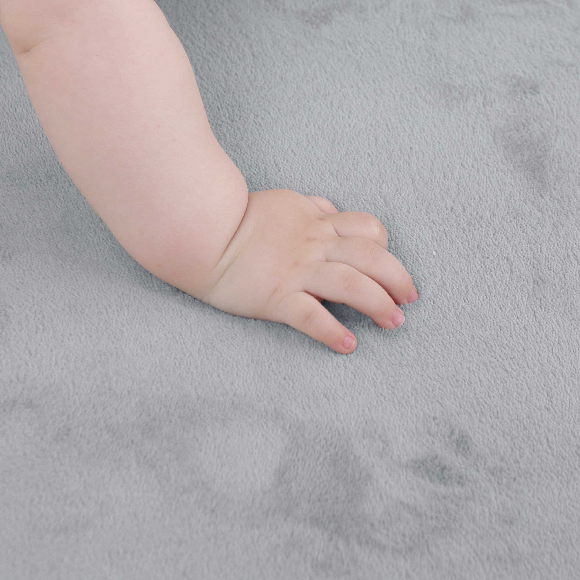 Plush Flannel Wide-edge Baby Play Mat 1.5" Thick – Non-Slip, Splash Resistant